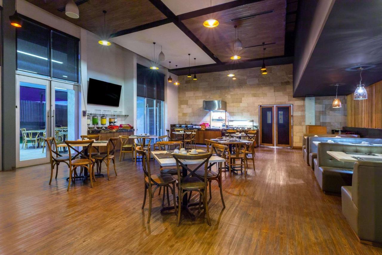Tryp By Wyndham San Luis Potosi Hotel & Suites Εξωτερικό φωτογραφία